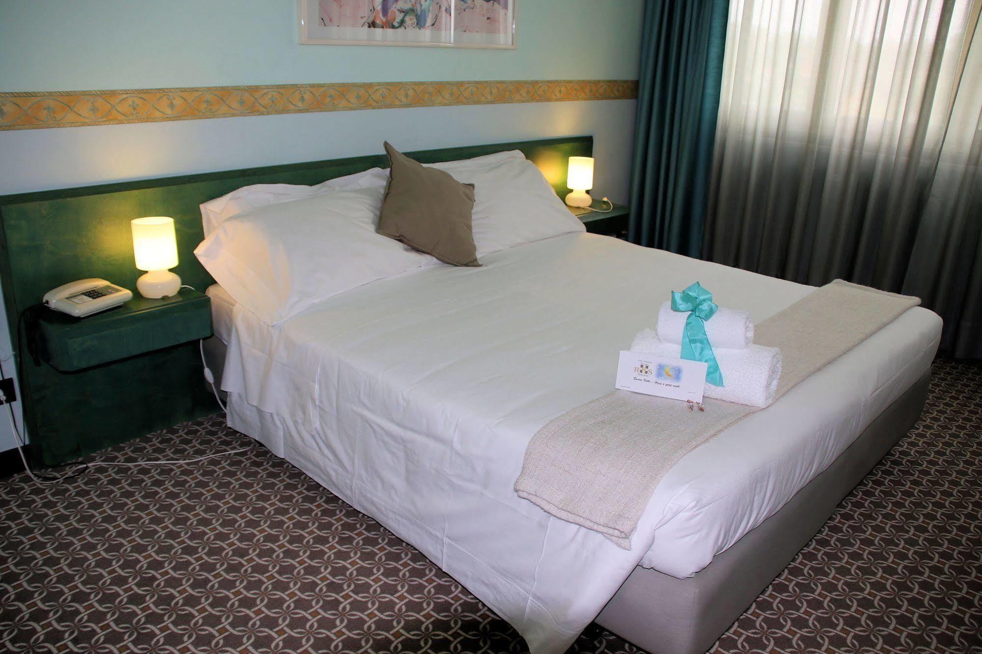 Hotel Salera Asti Luaran gambar